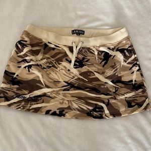 Camo print I.AM.GIA mini skirt